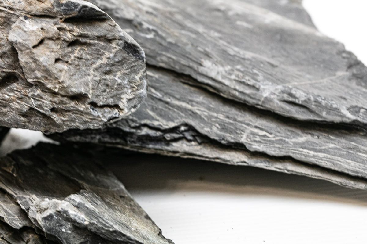 AQPET ZEN STONE ROCCE STALAGMITE (CONF. 20KG MIXTE) 300GR /3 KG