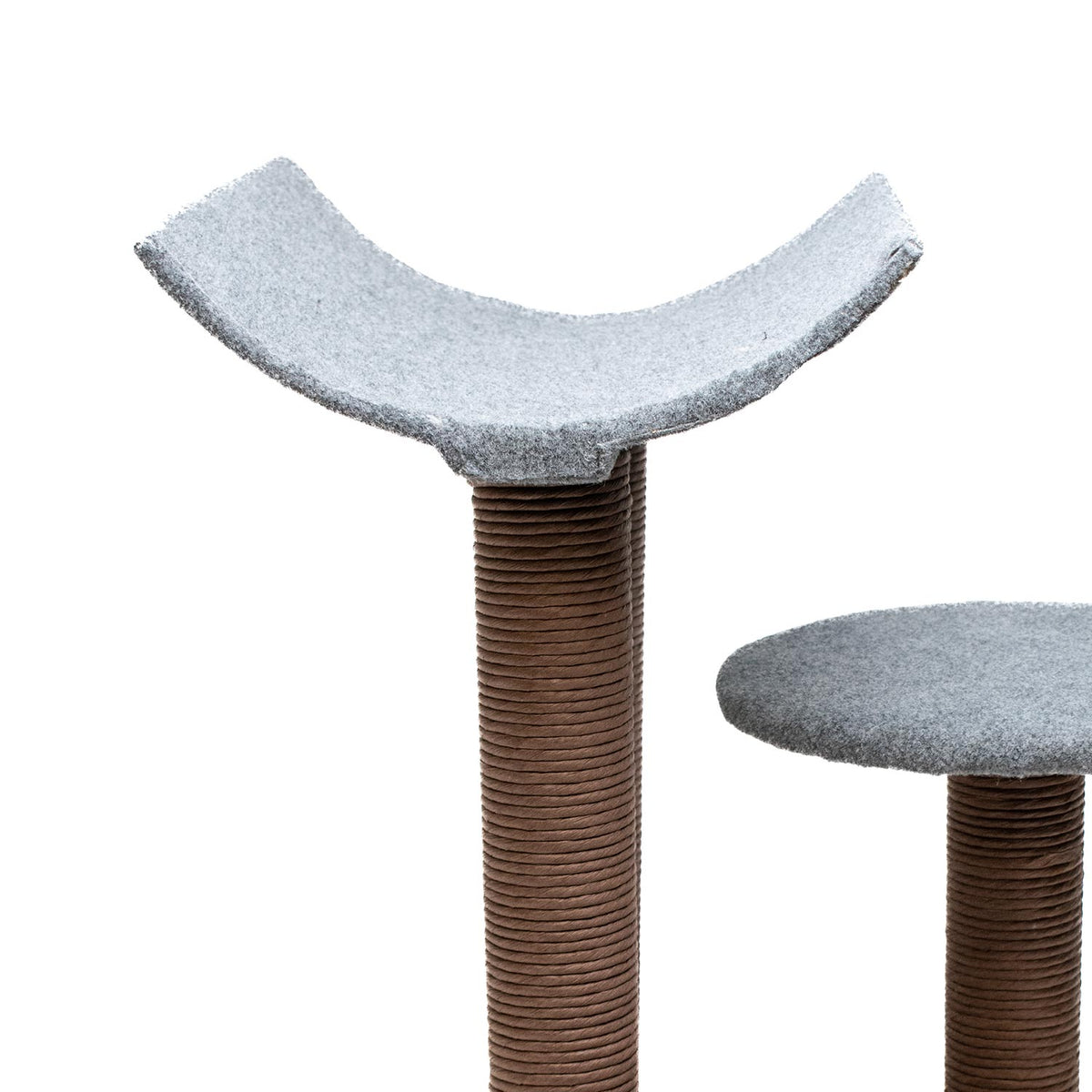 AQPET FRIENDS griffoir Lisbon - 58CM, gris, pour chats, jeu, détente et divertissement